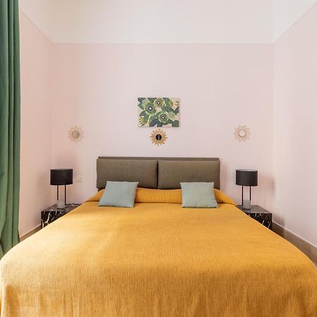 Bed and Breakfast Domus Castroni Scipioni Rom Exterior foto
