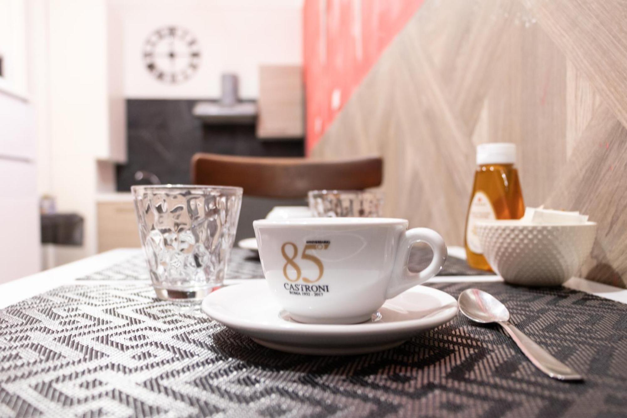 Bed and Breakfast Domus Castroni Scipioni Rom Exterior foto